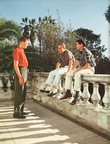 丹宁|论夏季裤装谁更别致清爽，它比「蓝牛」更有看头