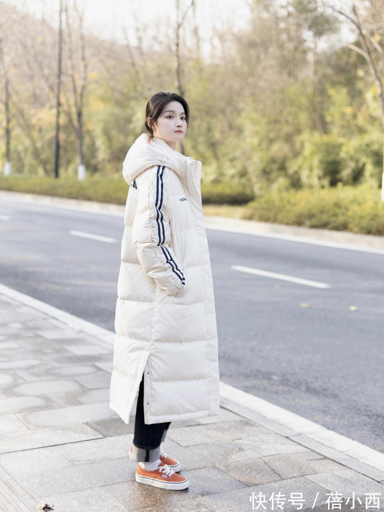 小姐姐|真正的保暖穿搭在这里,长款、短款羽绒服,配半身裙、裤子都很美