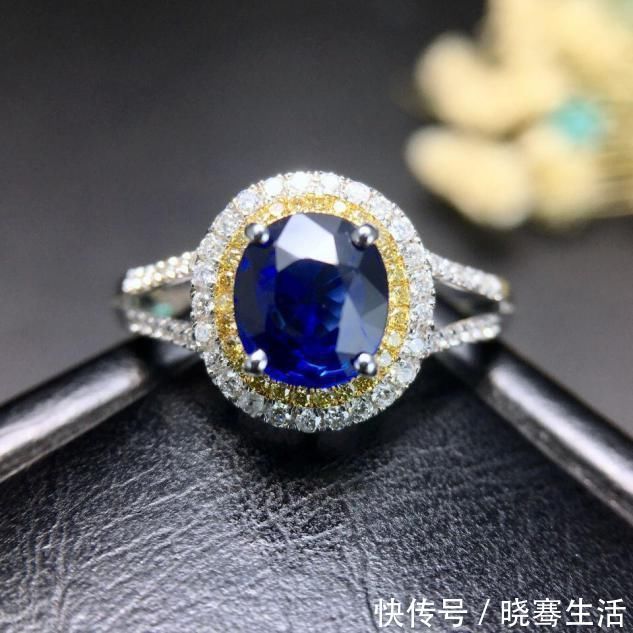 蓝宝石@为什么女人都爱彩宝首饰?除了价格高,和铂金的结合更是锦上添花