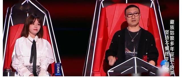 他们跟黄霄云同为第四季学员，黄霄云成导师，他们又来参加好声音