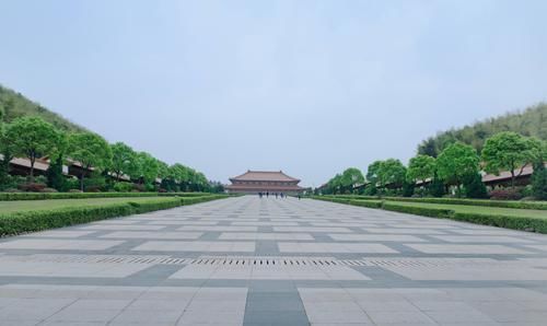 中国|中国最独特的一座寺庙，不仅不需要门票，还用鲜花代替了香烛礼佛