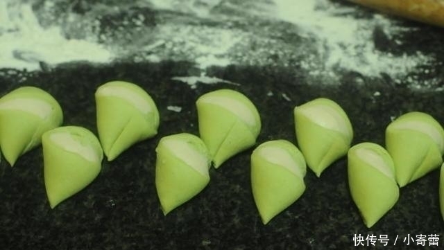 小苏打|夏天, 别再做韭菜馅了, 5毛钱一斤的它, 利尿排毒, 最适合包饺子