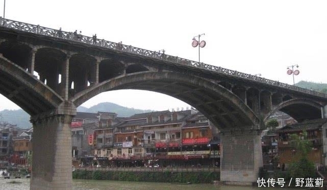 专家|这座桥被专家鉴定为危桥,安放380公斤炸药爆破,结果却值得深思