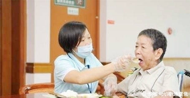 食物|血管干净,人长寿50岁后,多吃4种清血降脂食物,健康更长寿