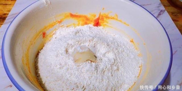  过新年蒸元宝馒头，手法比例交给你，在家轻松做