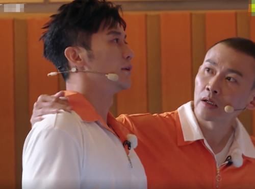 奔跑吧李晨没忍住哭了,郑恺未上前安慰,谁注意最先发现的是谁