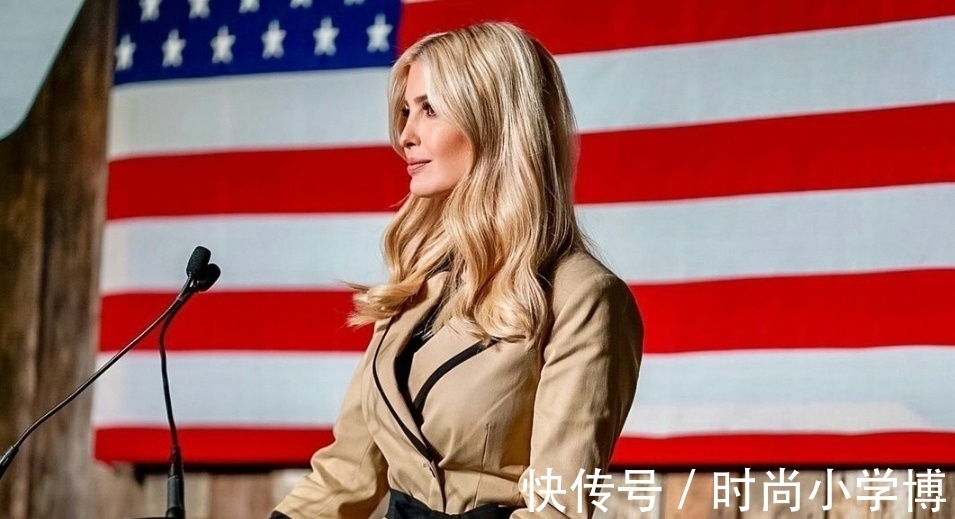 御寒 伊万卡穿外套御寒,衣服上用绳子打个蝴蝶结,窈窕曲线真有模特感