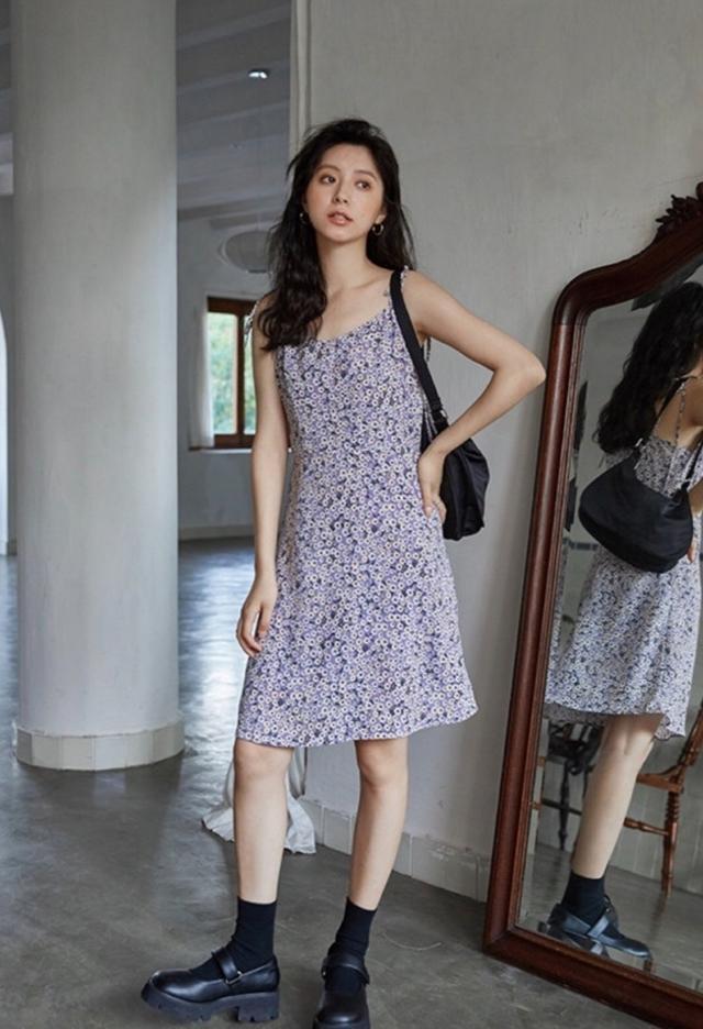 娃娃领 今年最流行的复古风，这几款造型时髦经典，穿出不一样的美