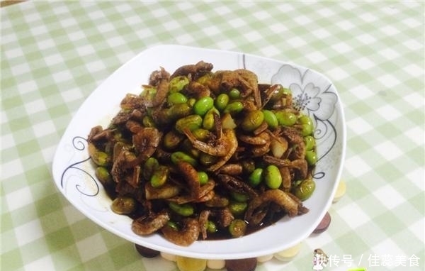 干虾做法,百吃不厌,我隔三差五做一次,鲜香嫩滑,吃完还想吃