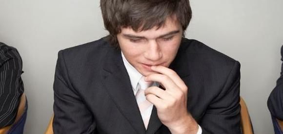 本能|若你经常咬指甲,与身体4种“本能”有关,但很多人不清楚!