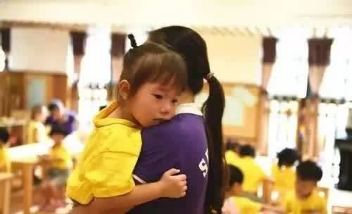 老师好|去幼儿园接送娃,不要做这几件事情,会让老师比较反感