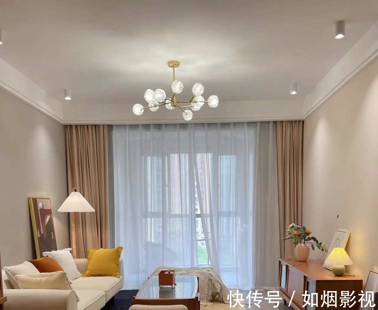 玻璃|江苏30岁独居女主,拒绝“过度装修”,网友:你可以搬出去住吗