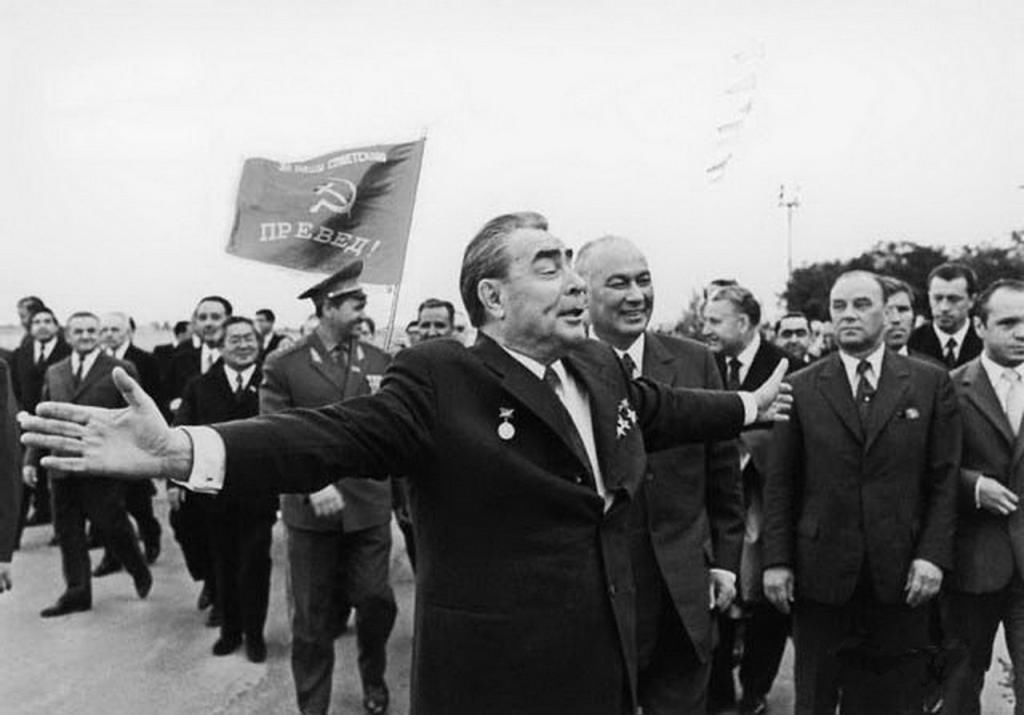 内忧外患|月满则亏，盛极必衰：苏联为何在没有内忧外患的情况下突然解体？