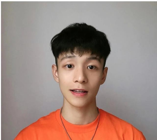 头发 2021发型别乱剪,又帅又时尚男发来了,想换发型看过来!