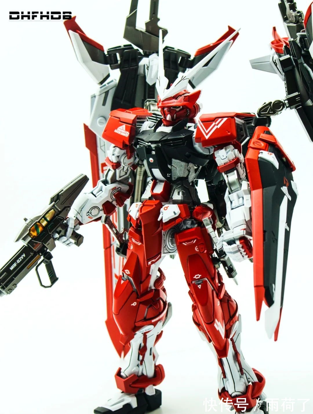 分色|万代亲儿子 MG1100 逆红异端,帅就一个字