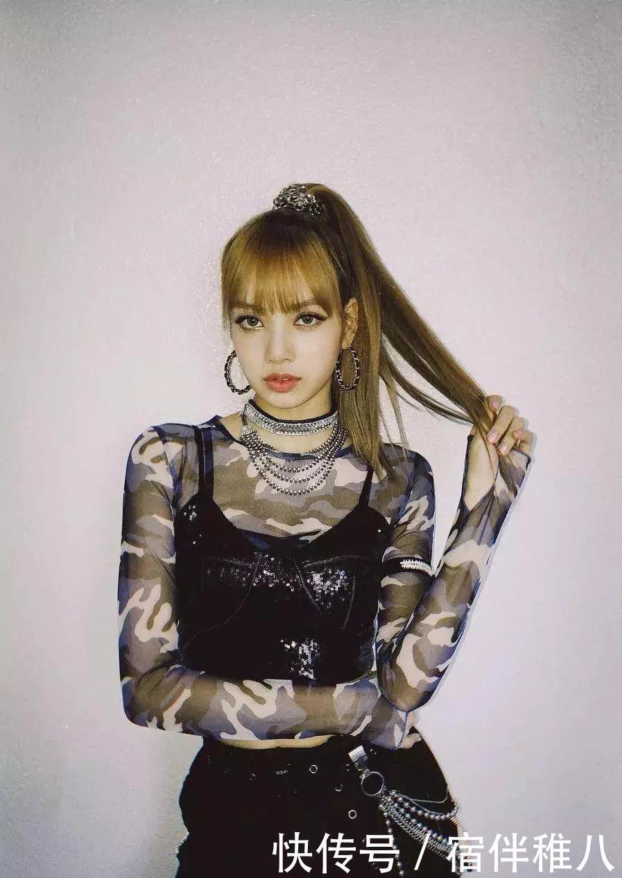 最近火了一种穿法,叫“1+1叠穿”,防晒清爽又洋气,明星都爱穿