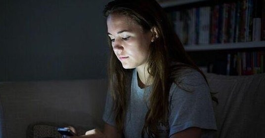 失眠症|凌晨3点左右自然醒来,就一直睡不着,或许是4种疾病在捣乱