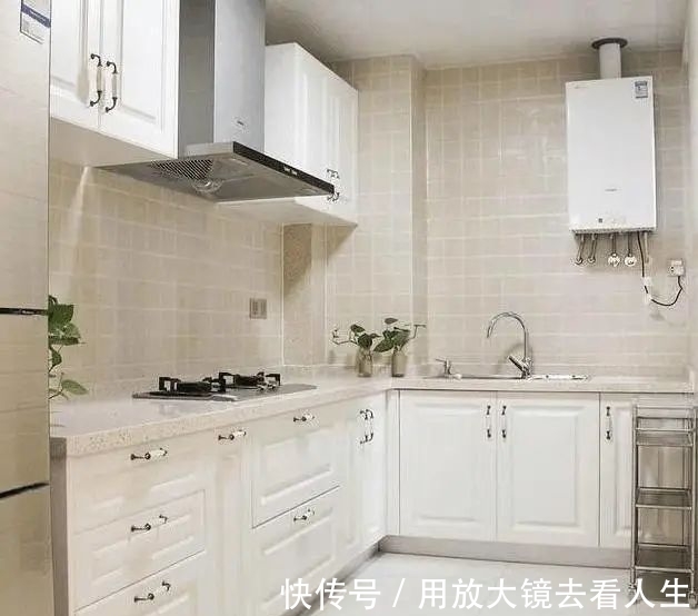单调|花8万穷装修的新房，看过的人都不相信，偏说这效果18万都不够