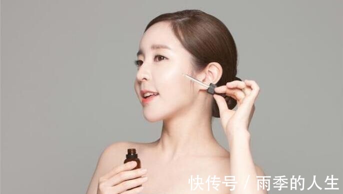 补水|洗脸后是先用精华液还是爽肤水很多人用错了,难怪皮肤越来越差