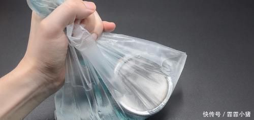 喷头|把牙膏挤到淋浴喷头上,一年能省下不少钱,解决了很多家庭的困扰