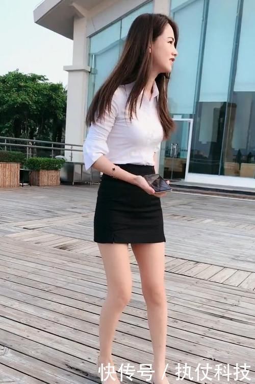 干净清新的白衬衫小姐姐，如一阵扑面而来的清风