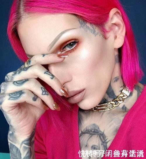 jeffree|国外美妆博主才是真的壕！爱马仕包包当伴手礼，香奈儿随便切着玩