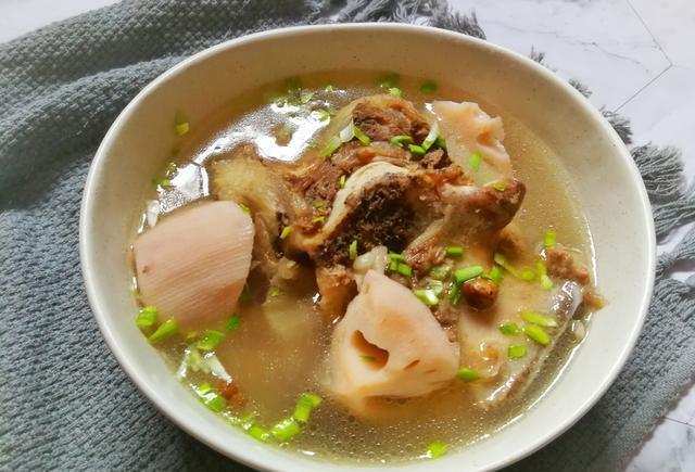 秋天滋补多喝汤，暖心又暖胃，8道靓汤分享，全家都喜欢