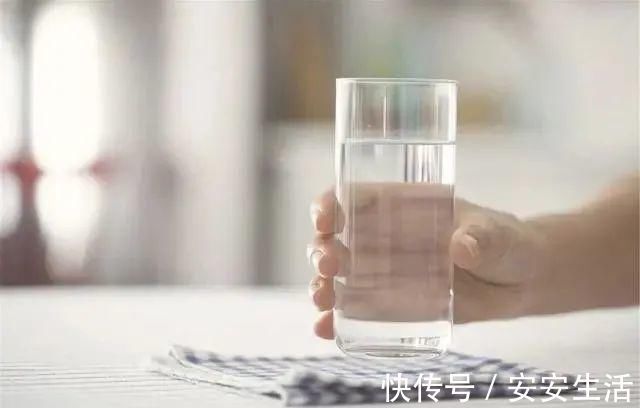 甜食|糖尿病的“祸根”被揪出，别再冤枉甜食，这类食物，管住嘴就是赢