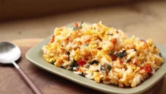 人到中年想健康,牢记:不吃“3饭”、不睡“3觉”,会与长寿有缘