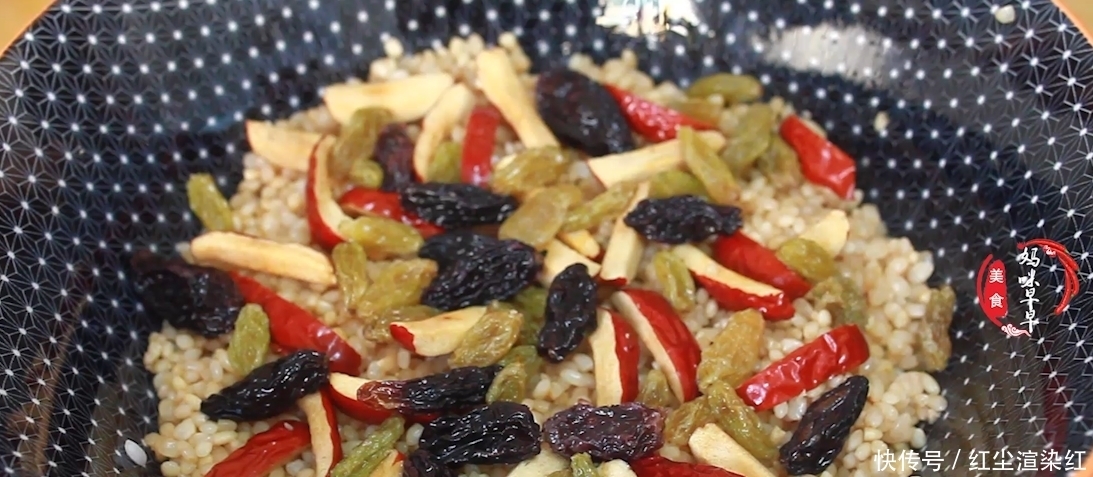 过年做八宝饭,记住别直接上锅蒸,记住这一步,香甜软糯不夹生