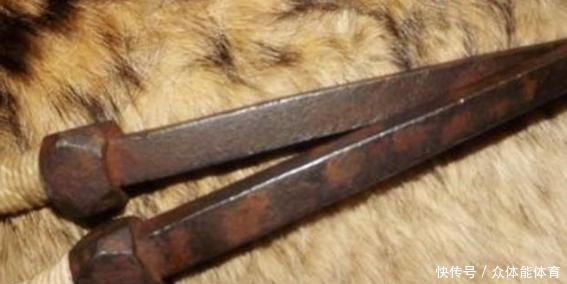 岳家枪法|岳飞为何如此厉害看他用过的兵器就知道了，一般人根本使用不了