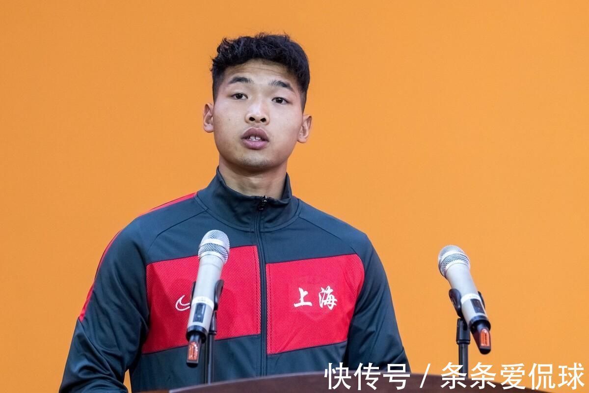 亚冠|中超4消息!国足队长讨薪,海港小将留洋,大连人有望递补中超