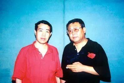 到底|为何有不少人说贾平凹很吝啬?他到底吝啬在哪?