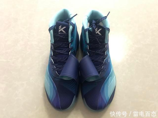 hug 安踏KT6开箱体验!“大道至简”淋漓尽致,但丝毫不缺科技创新!