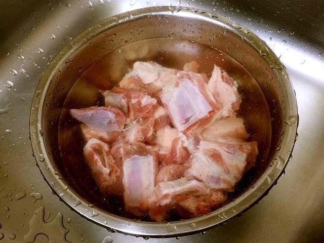 1勺|排骨的新做法,既好吃又不上火,2碗大米饭都吃不够