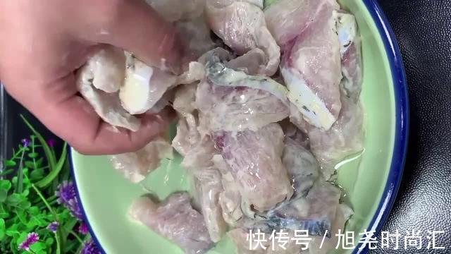 鱼骨|水煮鱼的做法,肉质滑嫩Q弹,口味麻辣鲜香,辣而不臊,百吃不腻