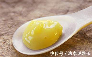 卵巢|女人经期量越来越少常吃这些雌激素食物,助你养好卵巢更年轻