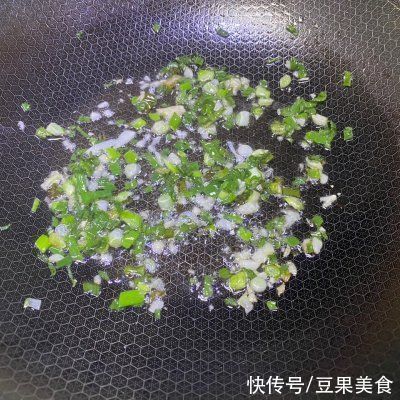 开胃餐|#夏日开胃餐#老少皆宜的葱油拌面