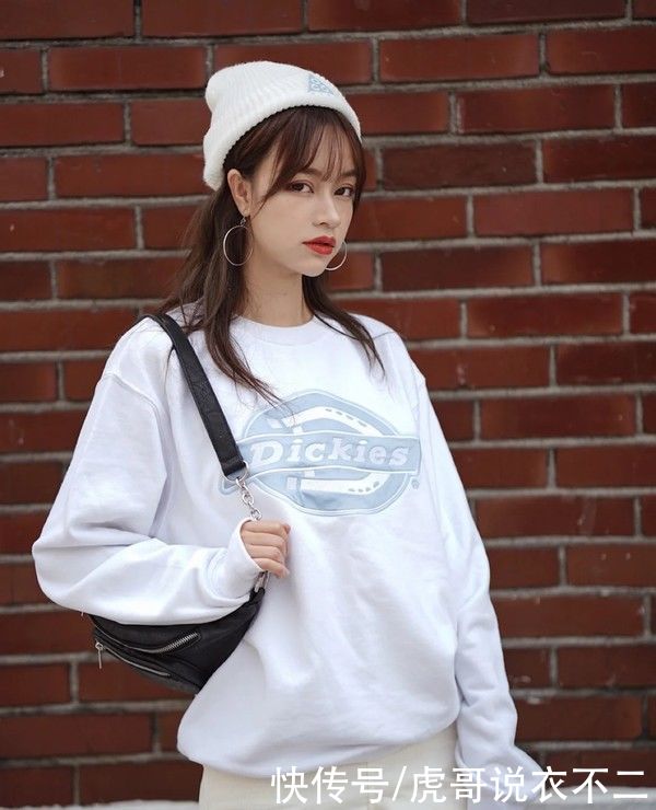 初春必备“毛线帽”，想要多潮就有多潮，怎么搭配都好看