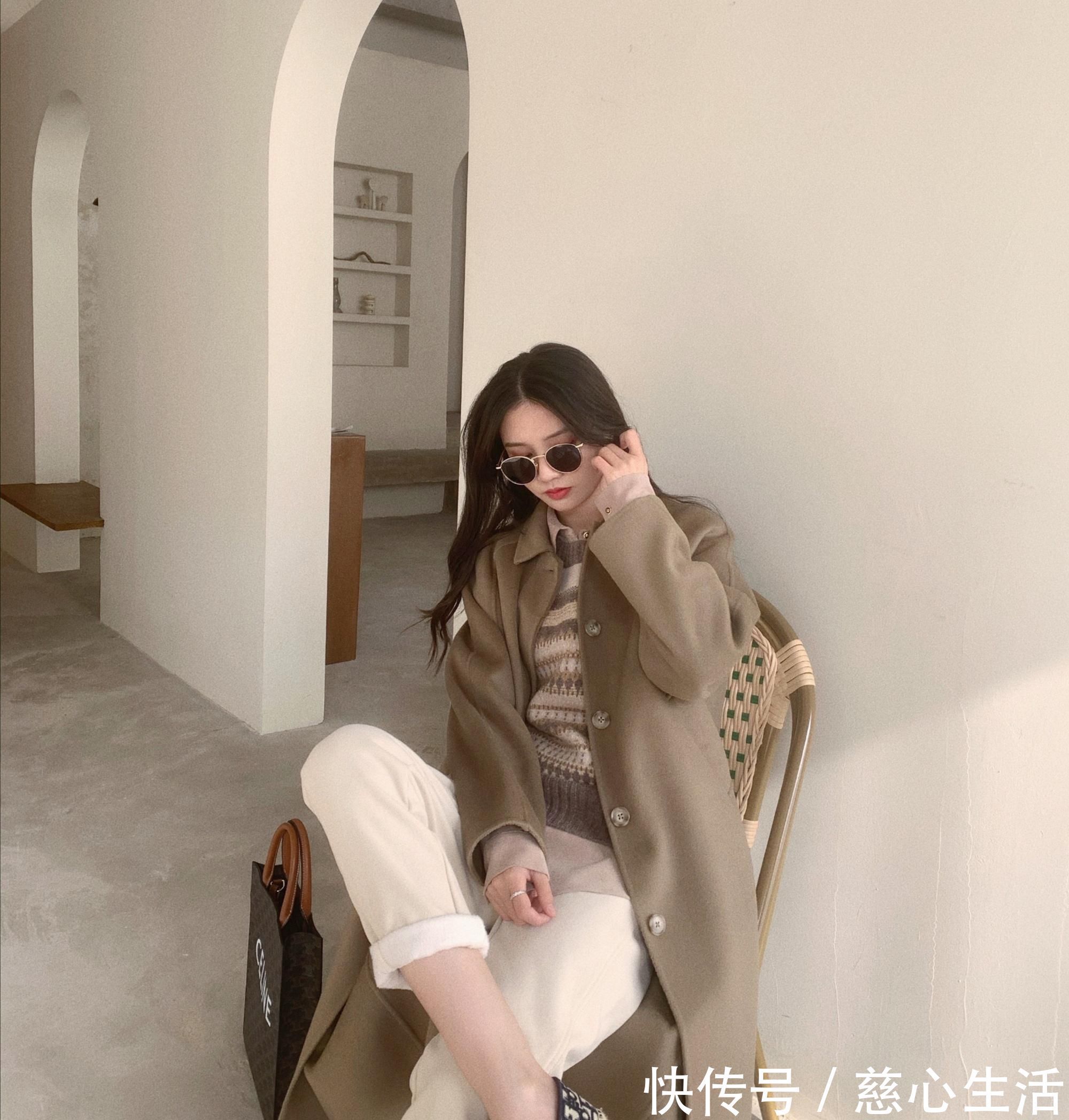 大衣 冬季别总穿黑色羽绒服,这些穿搭保暖又好看,你确定不get吗?