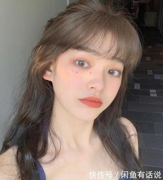 肤色|染黄发早过时了,2022流行这5种棕发,特别是青木棕,超显气质