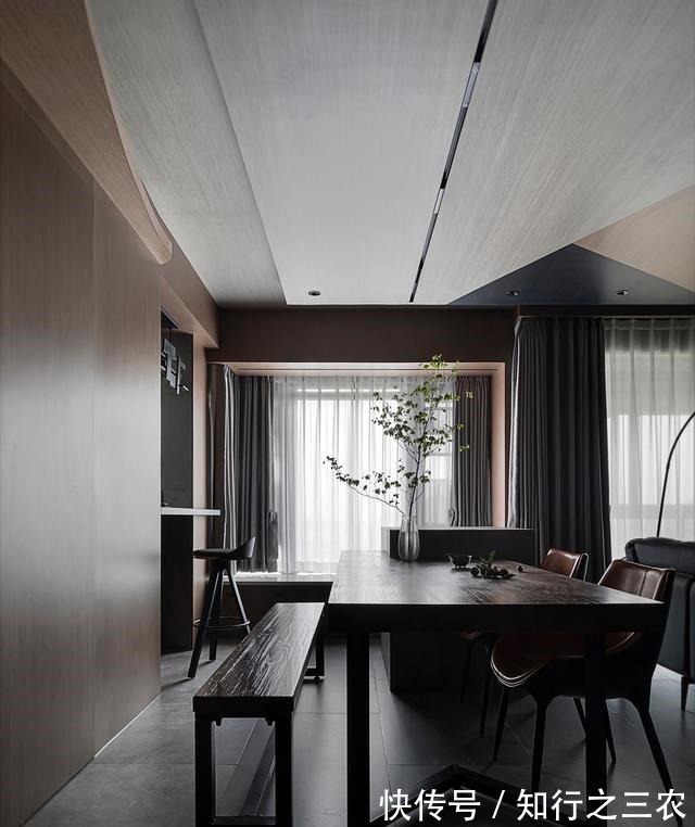 吊顶|139㎡工业风四室,三色拼木饰面+几何吊顶的趣味设计!