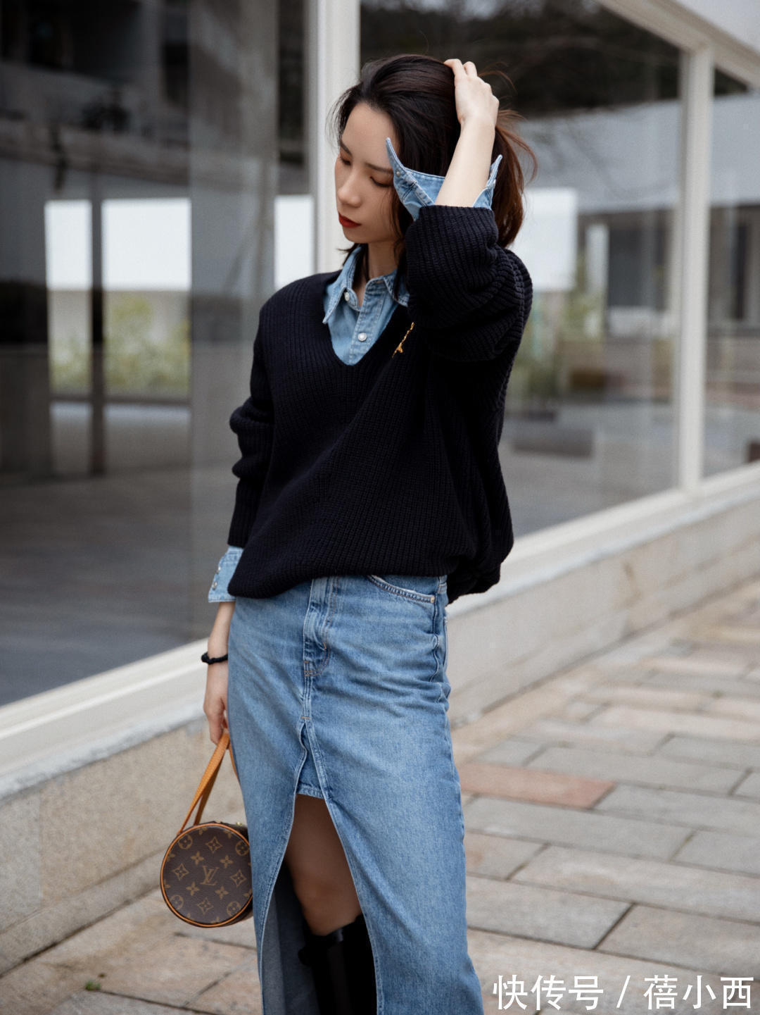 针织开衫 针织衫穿出“奶奶辈”的感觉?来看这位博主的穿搭,全是实用干货
