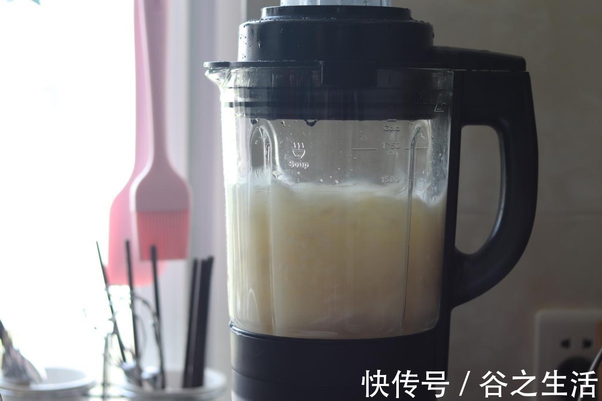 苹果|天热就多喝汤水，润燥补水，每天喝一碗，比喝水有效