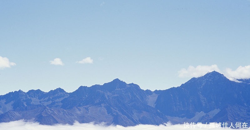 辛弃疾在秋天看着落叶,写下了一首哀婉的词,既有柔情也有爱国情!