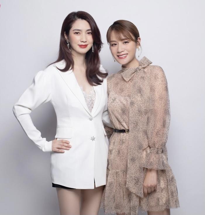 连衣裙|又被洪欣美到了，穿大红色V领吊带裙时髦精致，端庄成熟真有气质