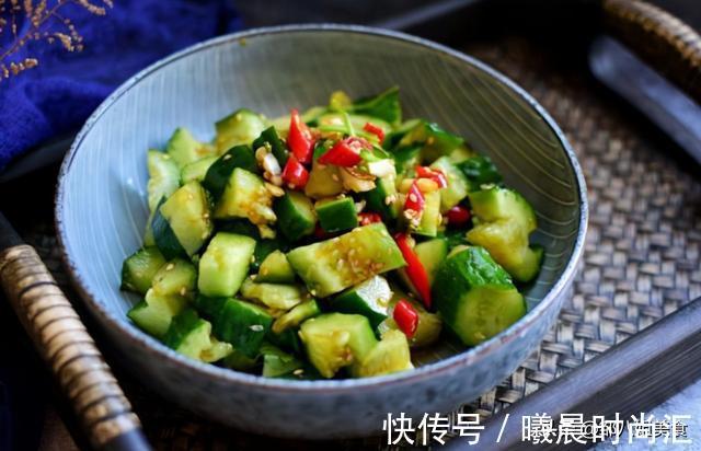 腌黄瓜|凉拌黄瓜这么做,脆嫩爽口,味道好,比老做法好吃,分享做法