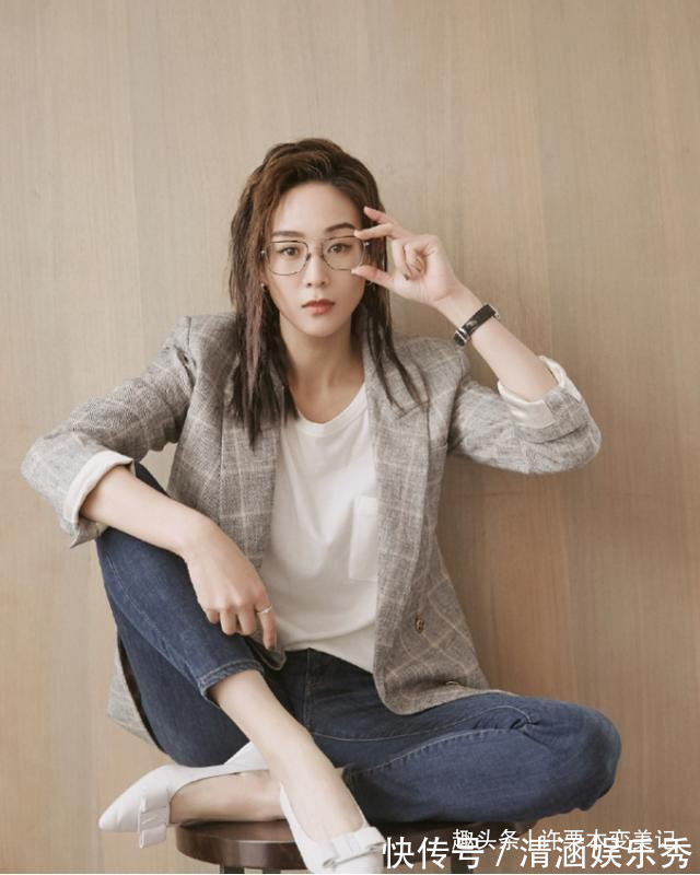 手表!女人带手表应该戴“左手”还是“右手”?看完就懂了,戴错很尴尬