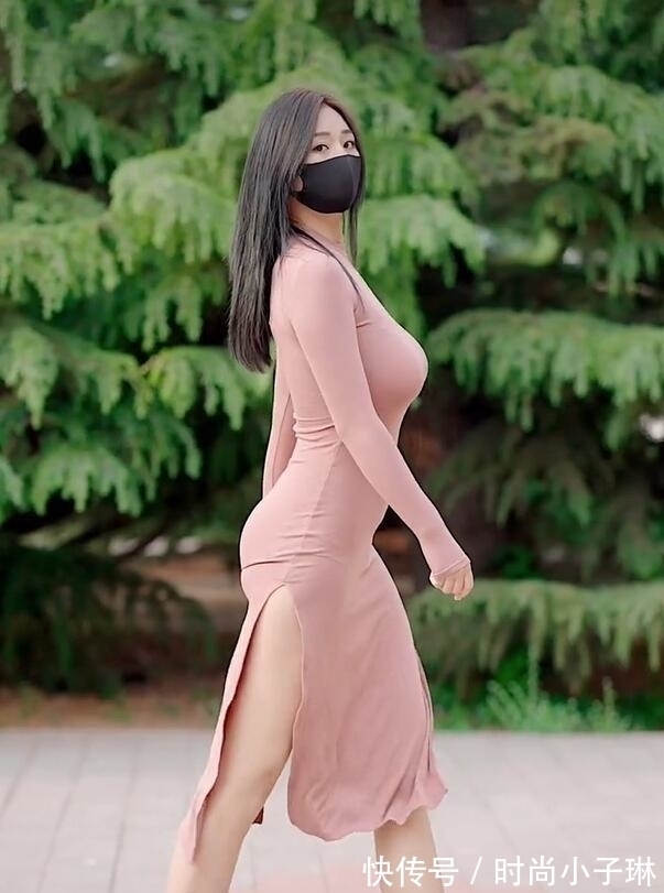 高跟鞋 优雅十足的开叉裙，配上高跟后更有惊艳效果