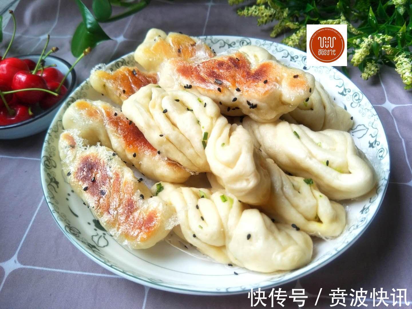花卷不要再蒸着吃了,试试着样做,3分钟就出锅,宣软又酥脆!